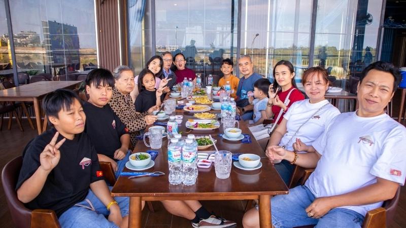 Vịnh Xanh nhà hàng giá rẻ Cam Ranh được yêu thích nhất