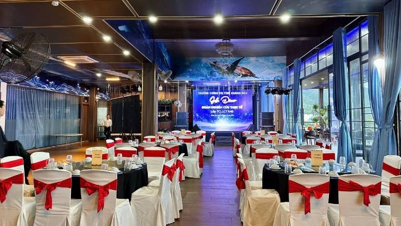 Set up Gala Dinner tại nhà hàng Vịnh Xanh