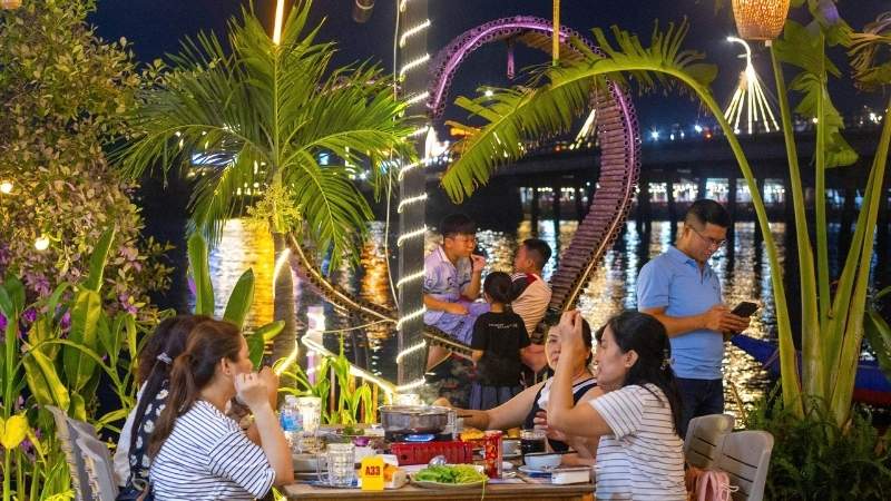 Bến Thuyền Cầu Mới – quán ăn ngon ở Cam Ranh view sông thoáng mát 